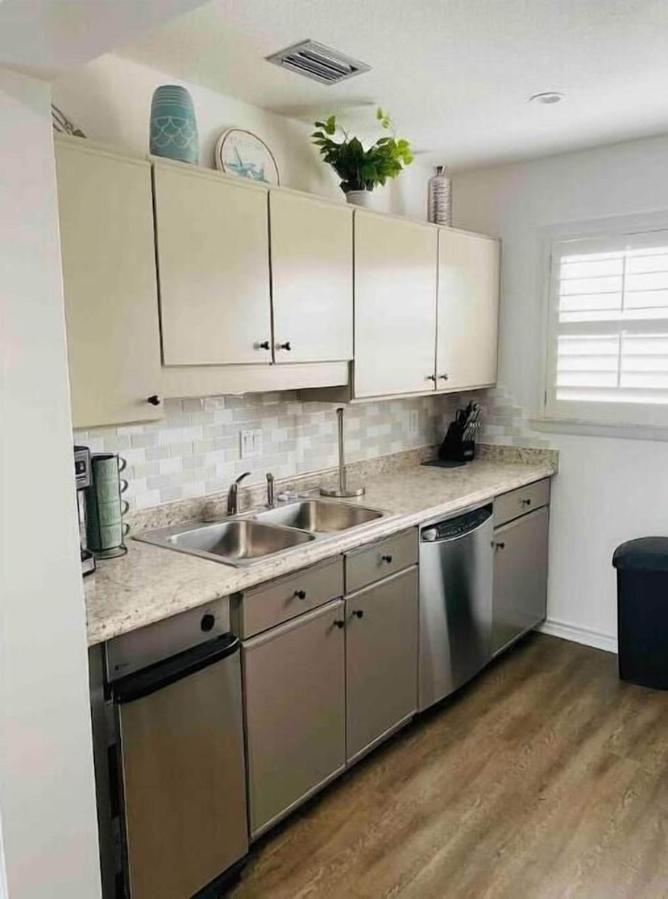 Fully stocked kitchen