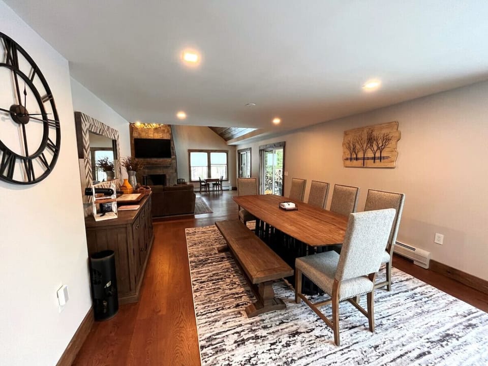 Dinning room that connects to the living room