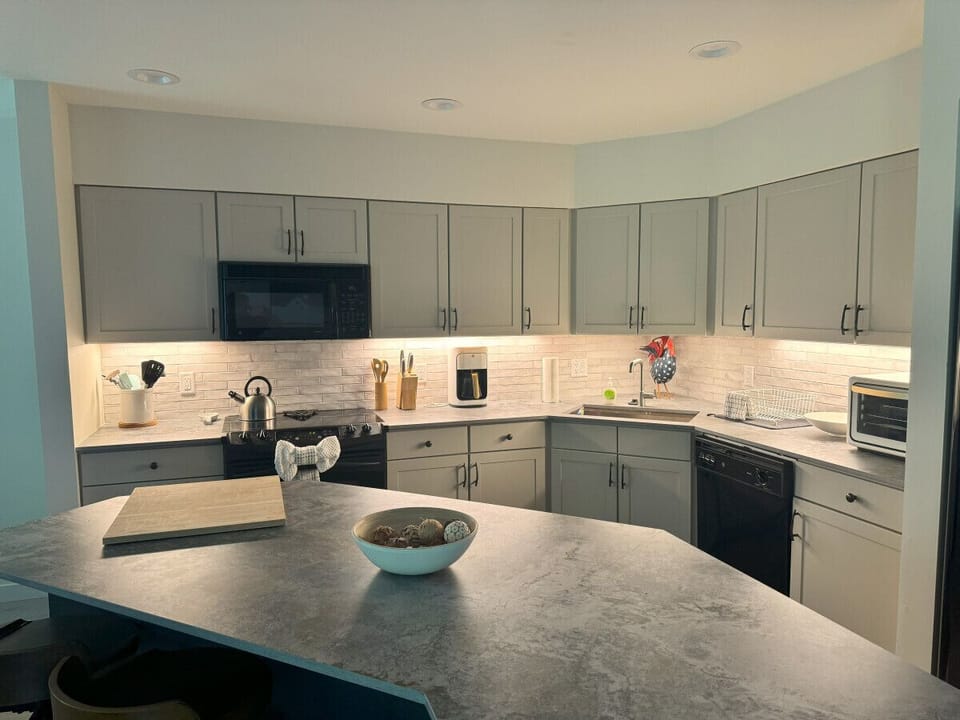 New Fully equipped kitchen