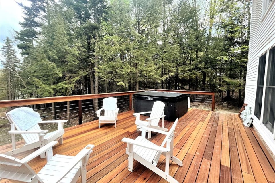 Large Deck with new Hot tub