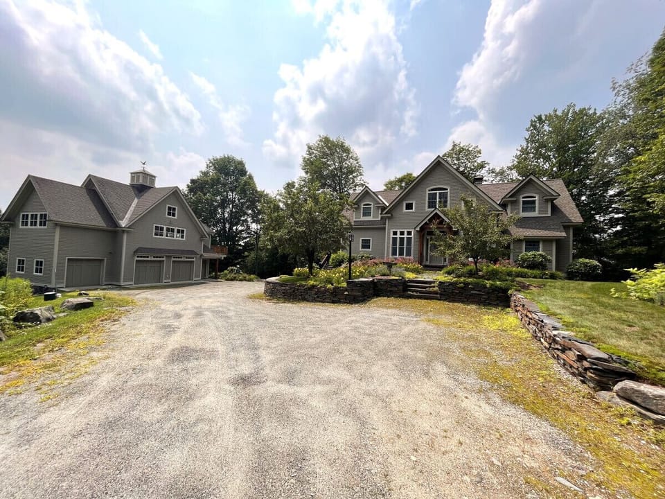 Arrive to Whitingham estate. Main house with Carriage house.