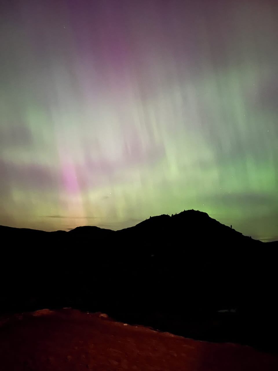Our guest Amanda sent this amazing photo of the solar storm in May 2024. 