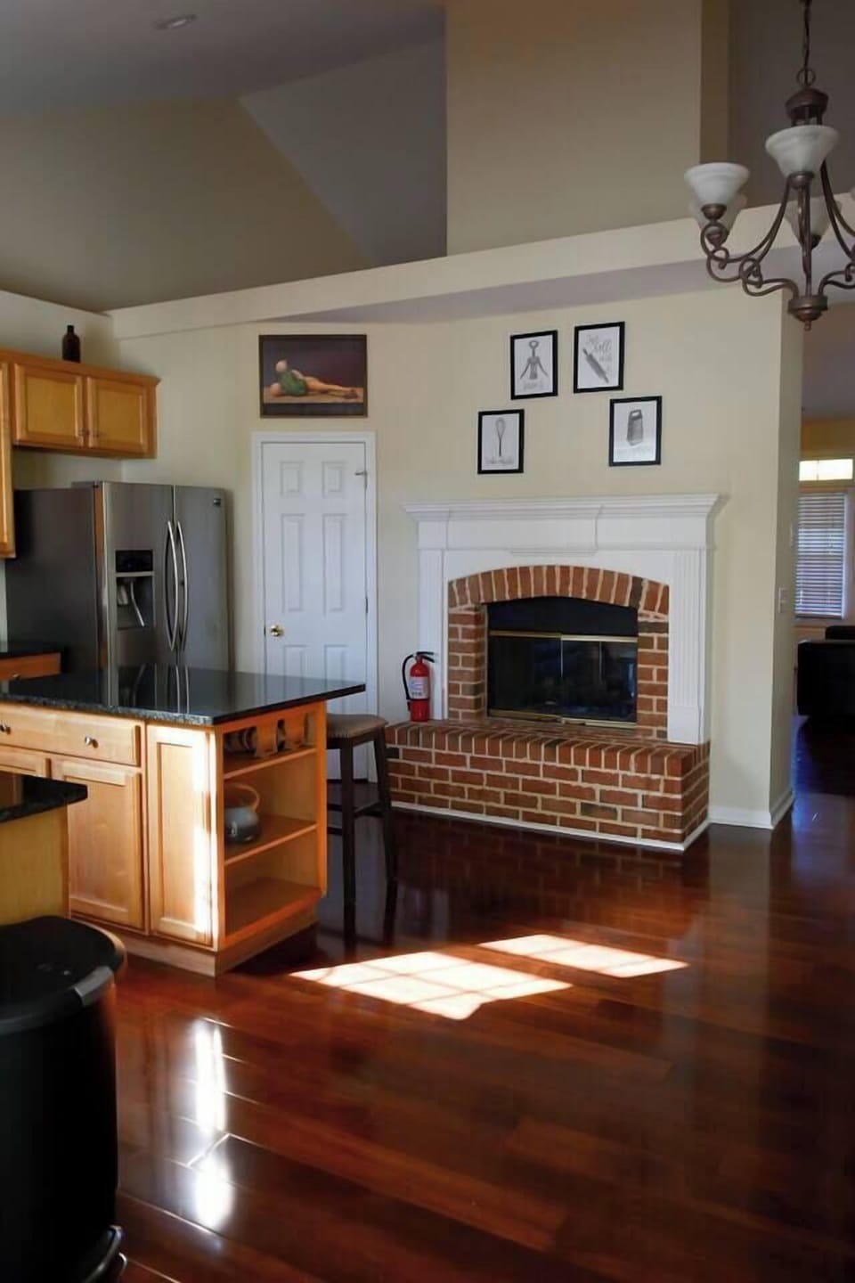 Kitchen/Fireplace