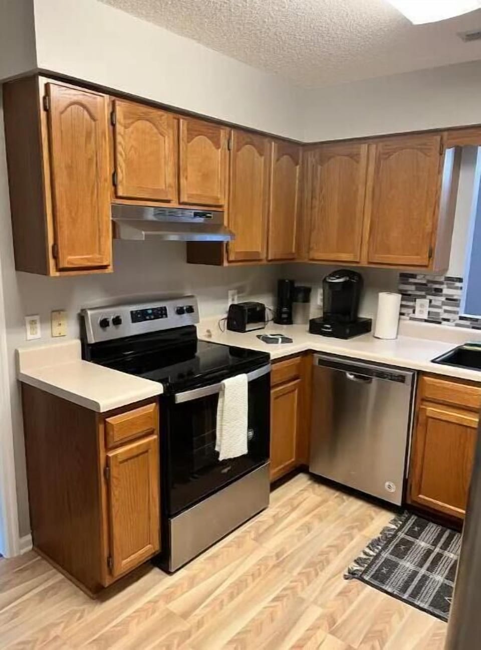 Full kitchen with all of the amenities