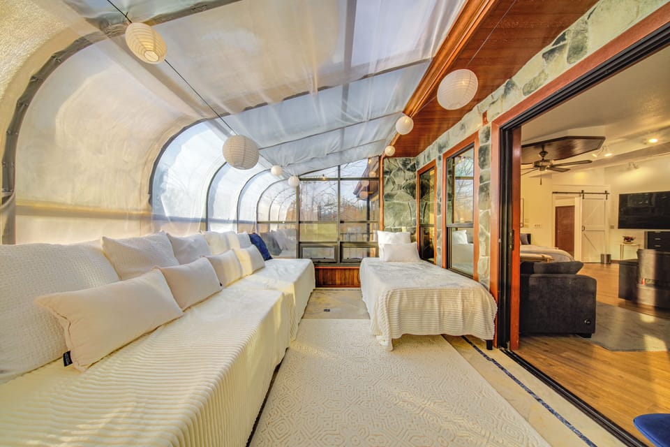 Attached Private Sunroom | 3 Twin Beds | 2nd Floor