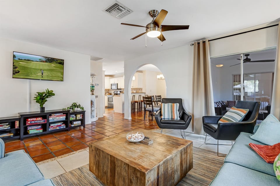 Living room leads to porch