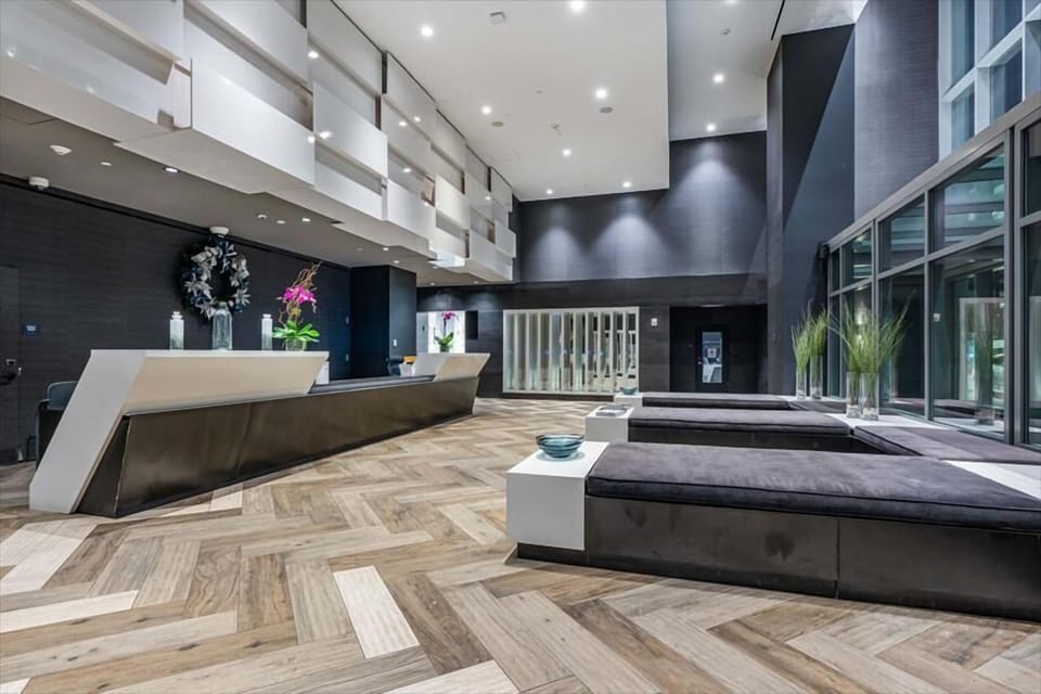 White Plains 2 Bedroom Common Area