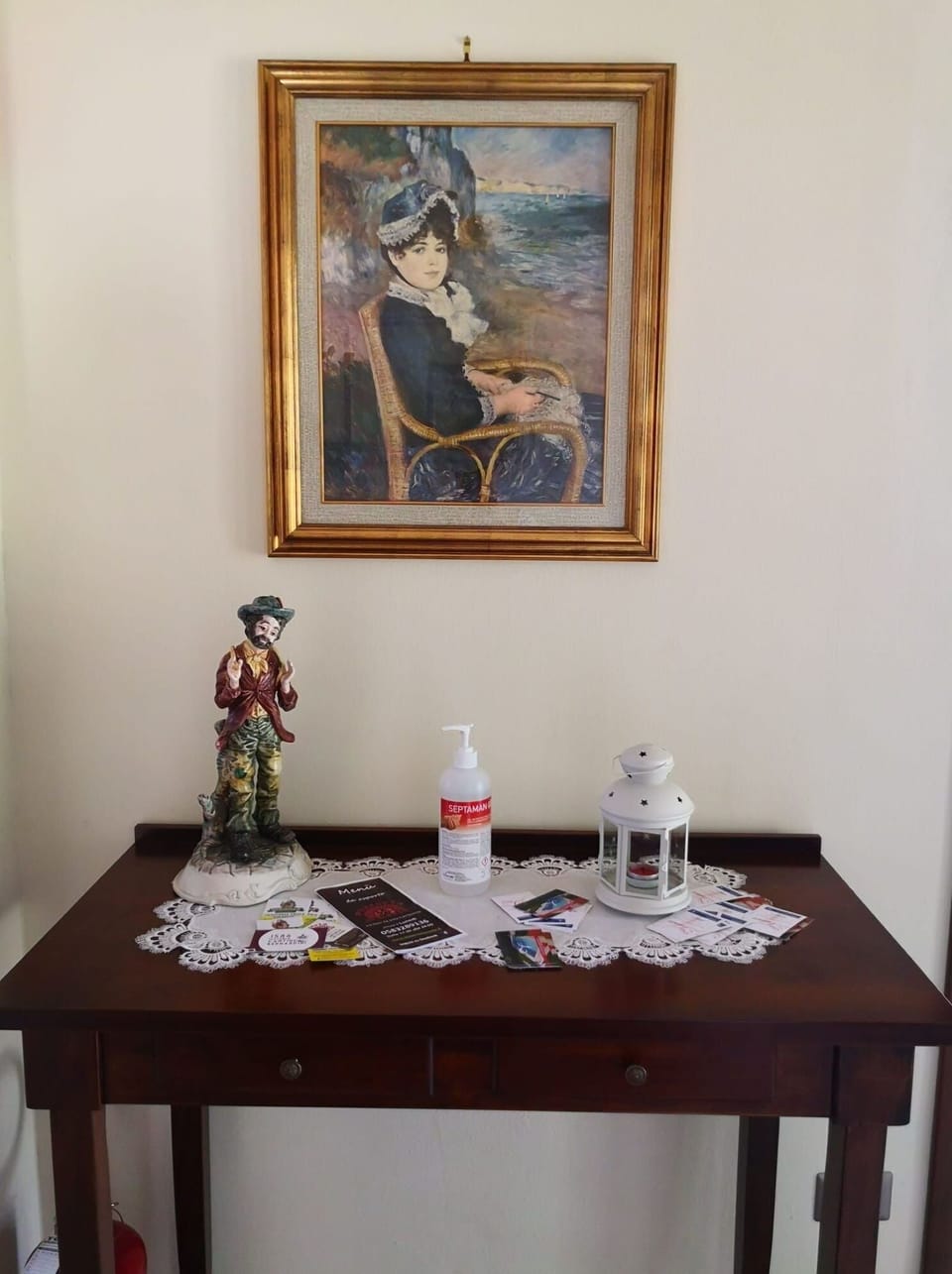 Autumn, Living Room, Spring, Summer