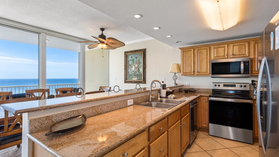 Kitchen - Prepare Meals w. Gulf Views