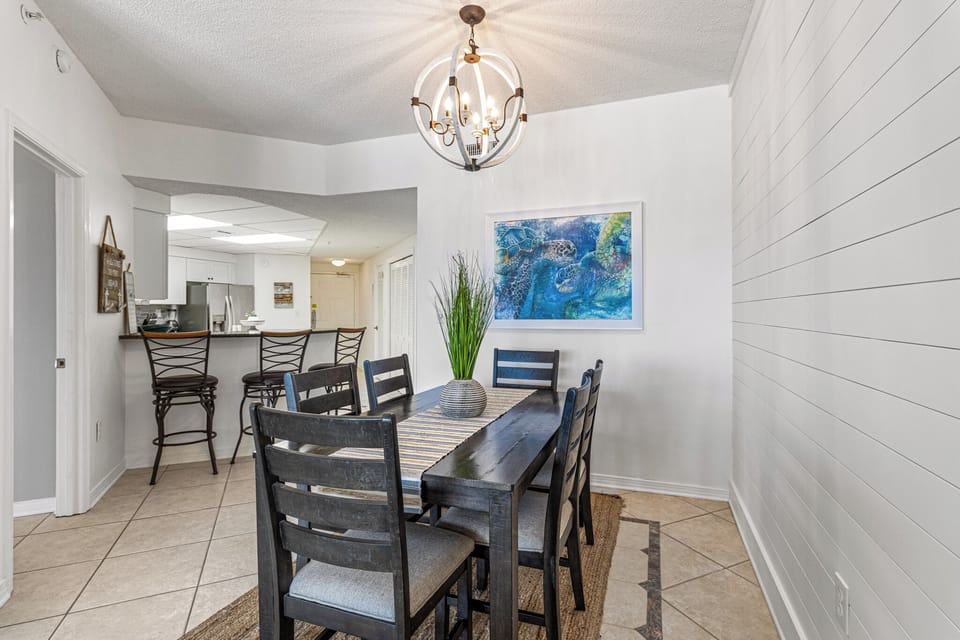 Dining Area - Seating For 6