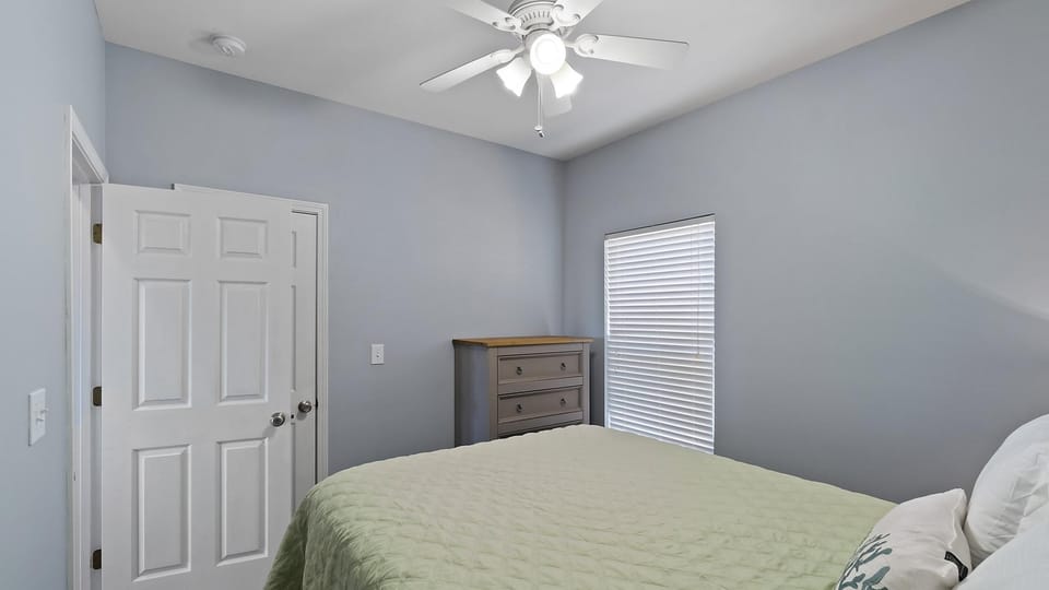 Fourth Bedroom - Dresser