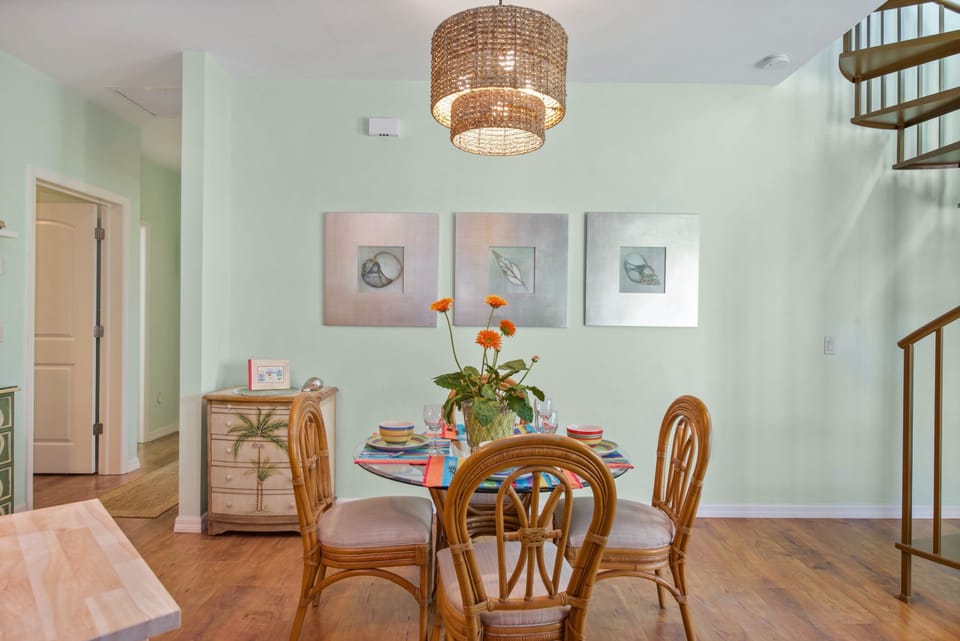 Dining area off Kitchen