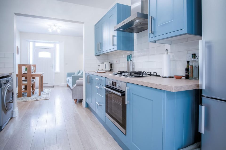 Park Place - 2 Bedroom Apartment - Tenby (17750)