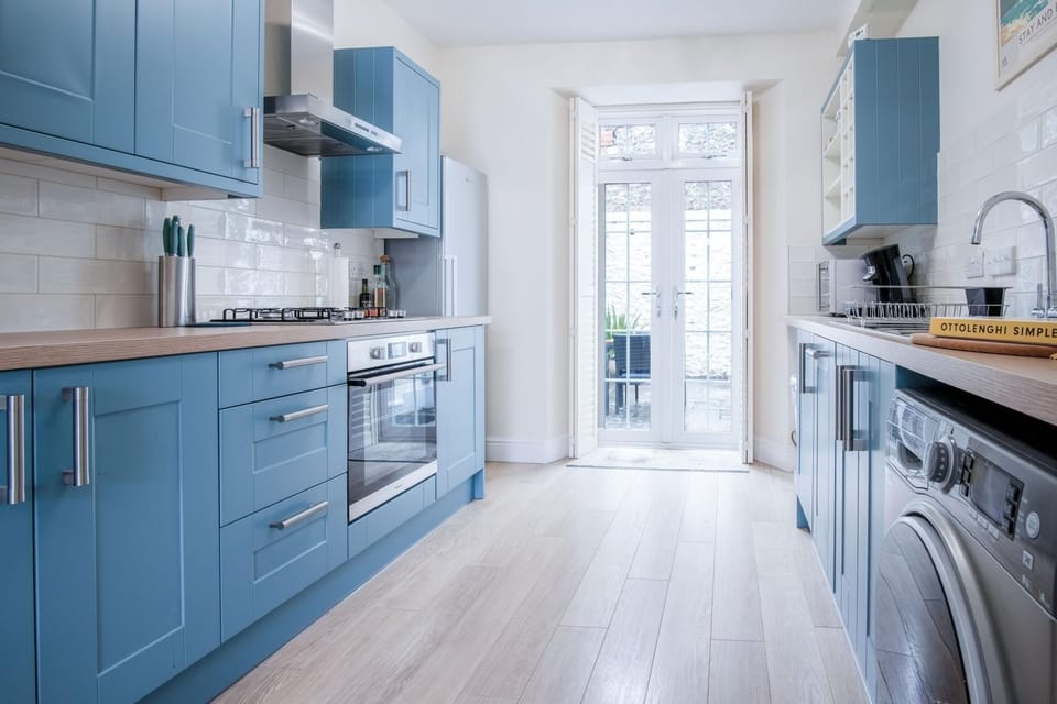 Park Place - 2 Bedroom Apartment - Tenby (17747)