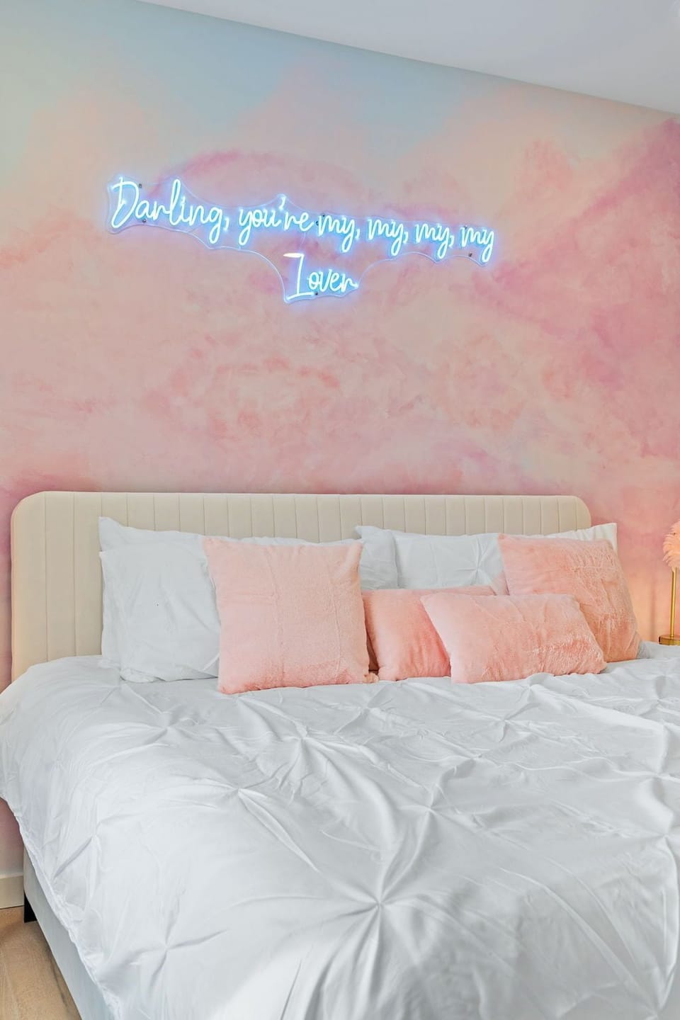 Lover Bedroom (2)