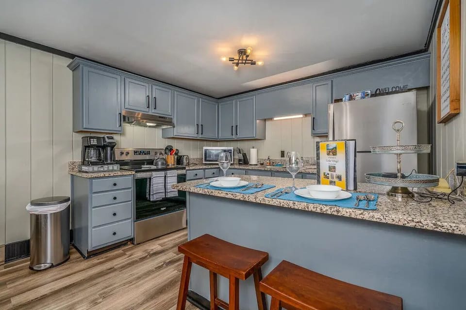 Kitchen with Island