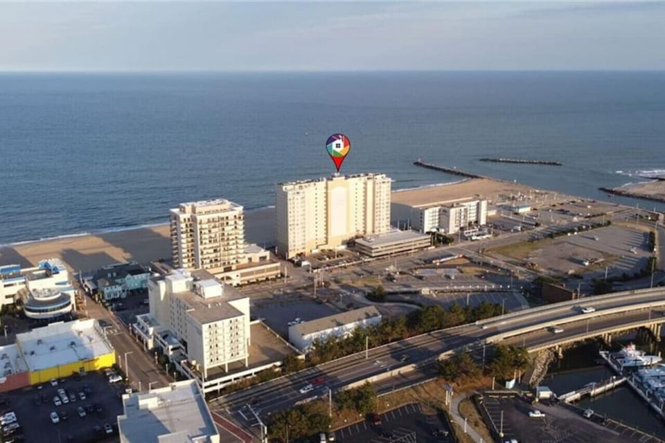 Your oceanfront escape in Virginia Beach, minutes from the boardwalk, beach, and local favorites.