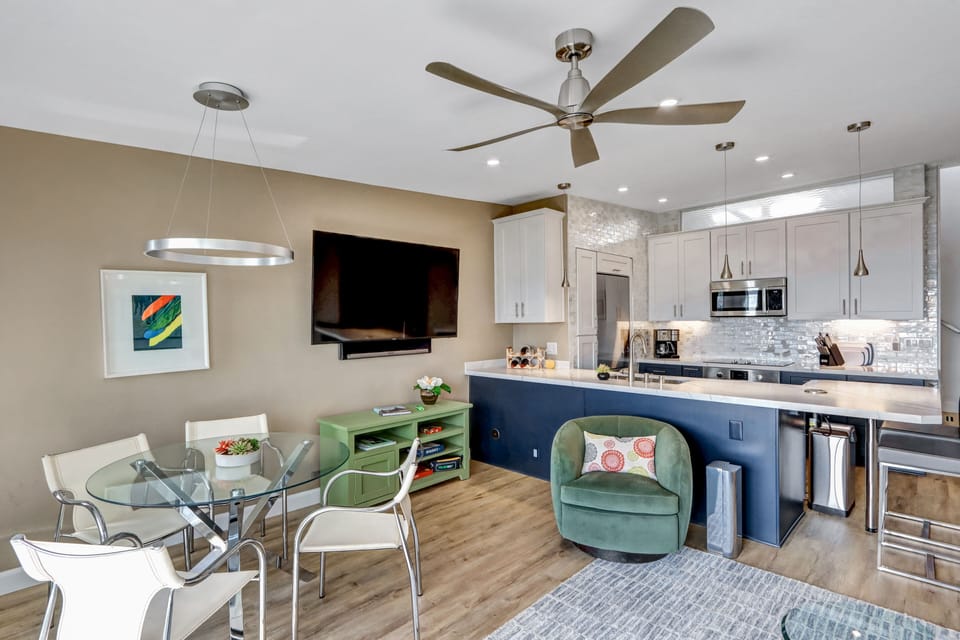 Open Kitchen and Floor Plan with a Spacious Living Area