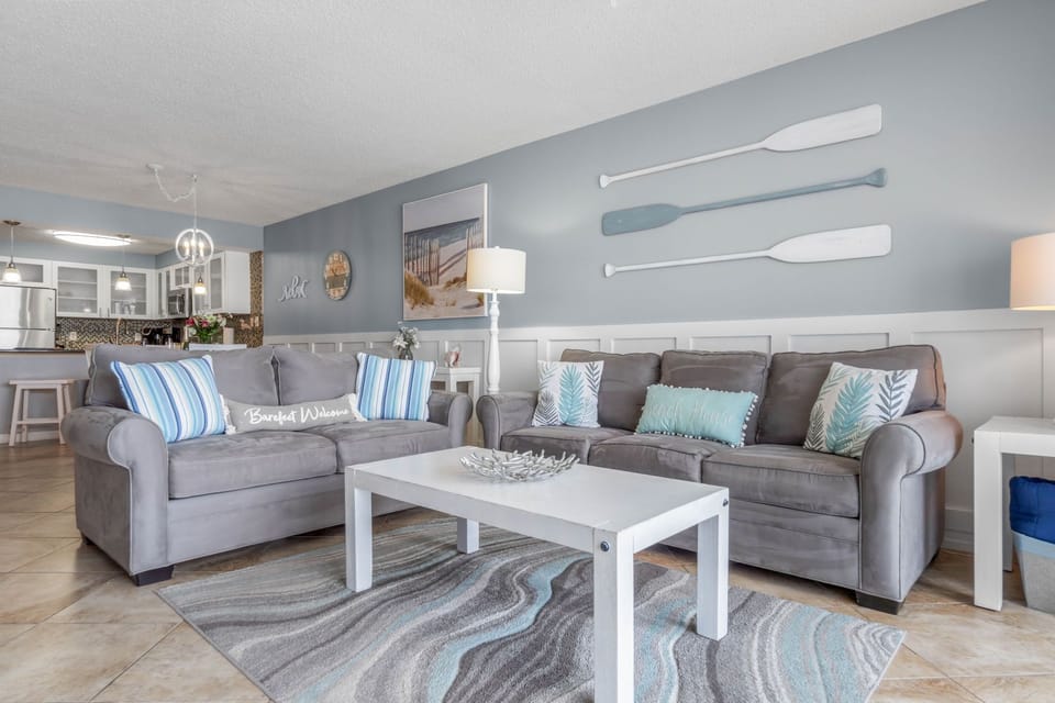 Open floor concept the entire family can enjoy!