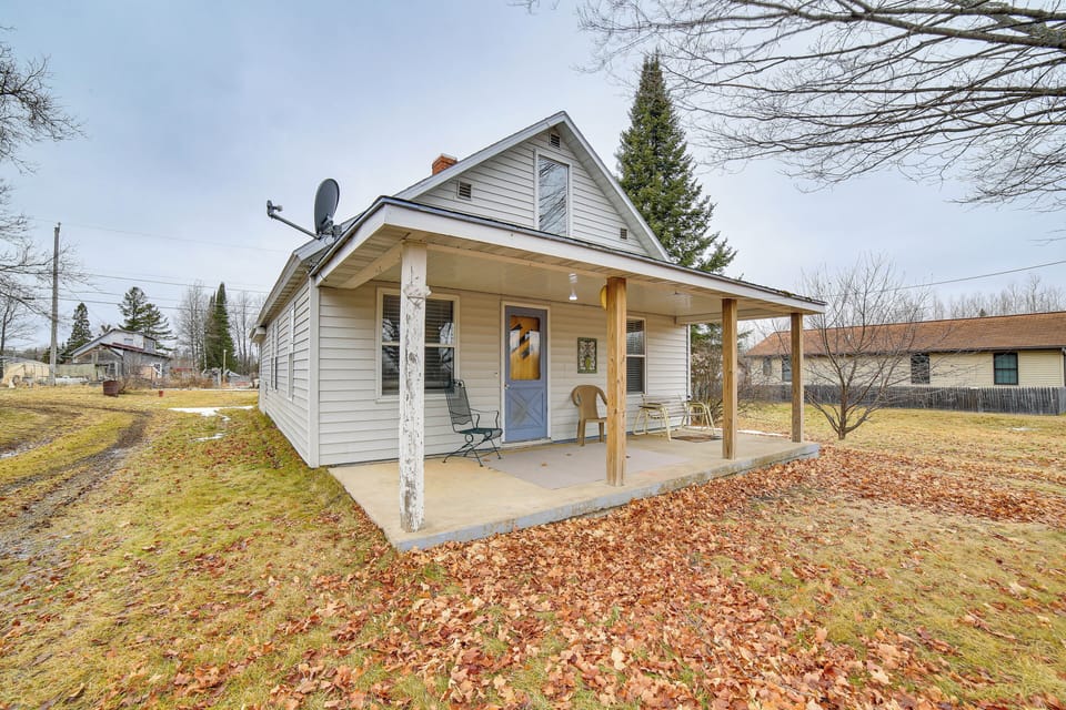 Channing Vacation Rental | 3BR | 1BA | 1,500 Sq Ft | 3 Steps to Enter