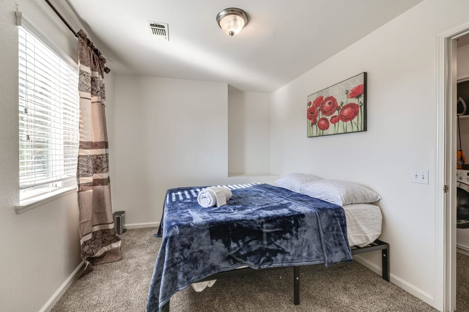 Bedroom 3 | Full Bed | 2nd Floor