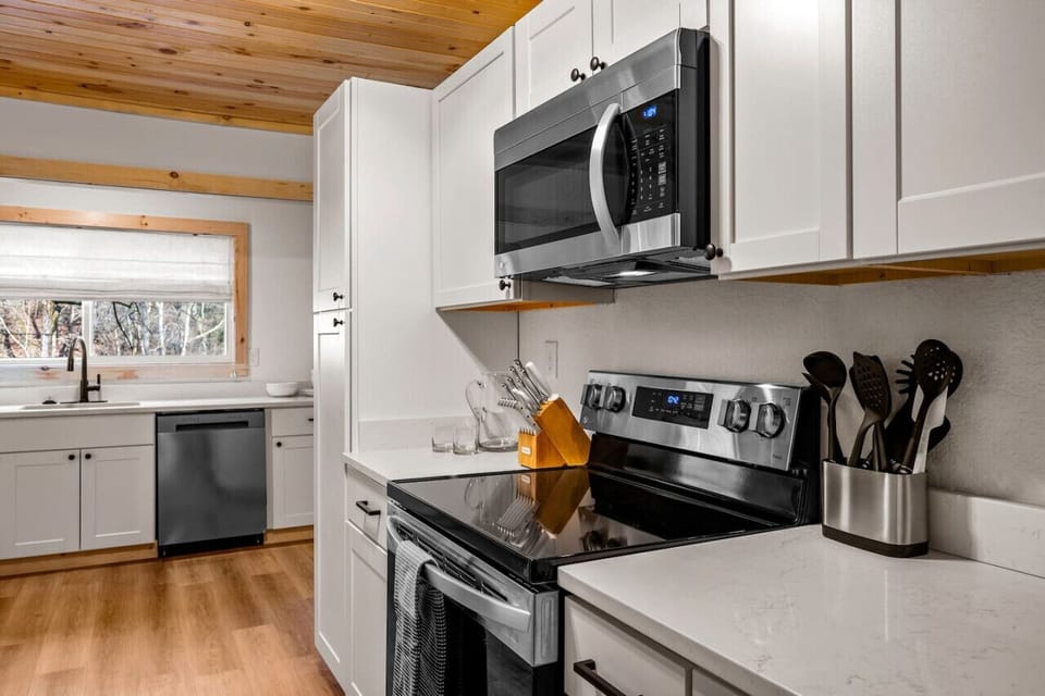 Fully stocked kitchen with brand new appliances!