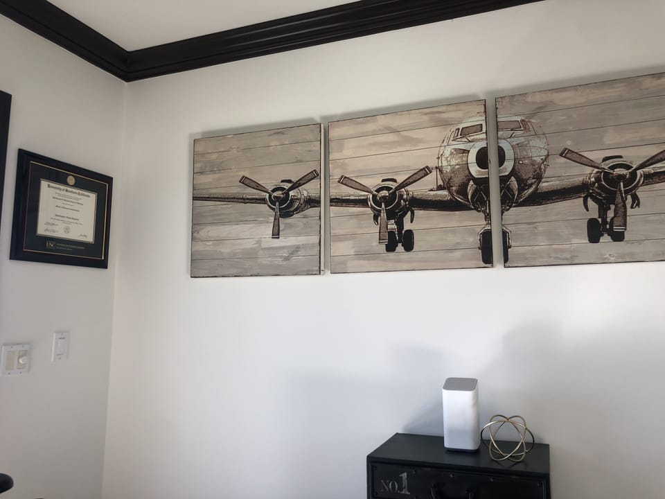 Optional 3d bedroom/office downstairs has views of the ocean