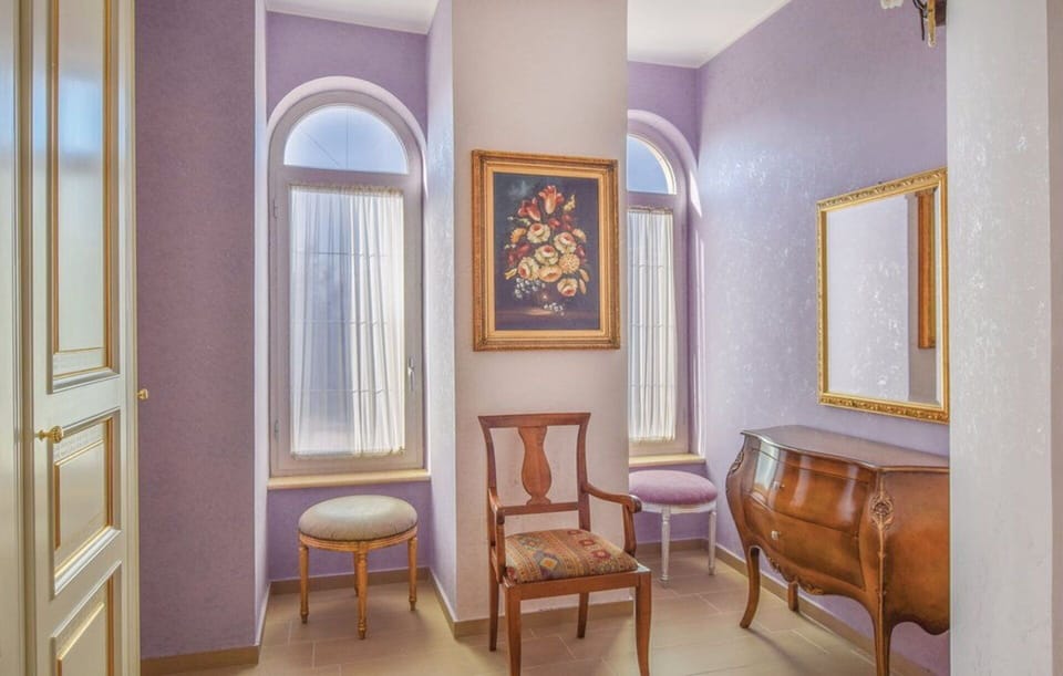 Autumn, Bedroom, Spring, Summer