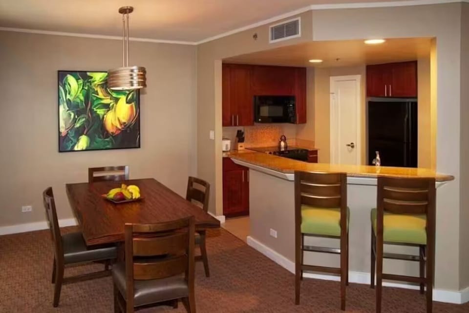 Kitchen and dining area