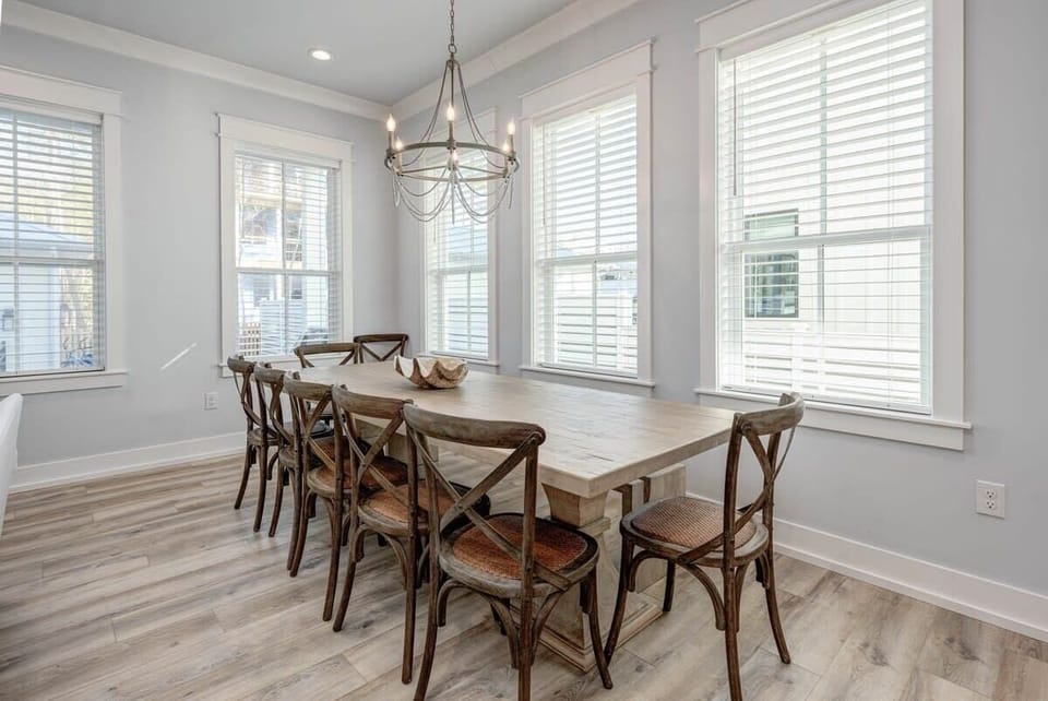 Dining Room with Seating for 7