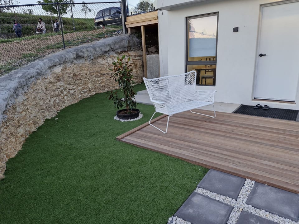 Little Front Yard