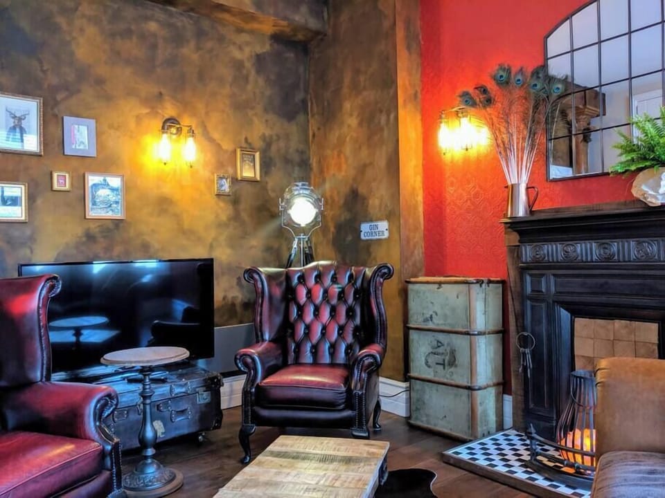 Super stylish living space where you can relax with family and friends after exploring the city