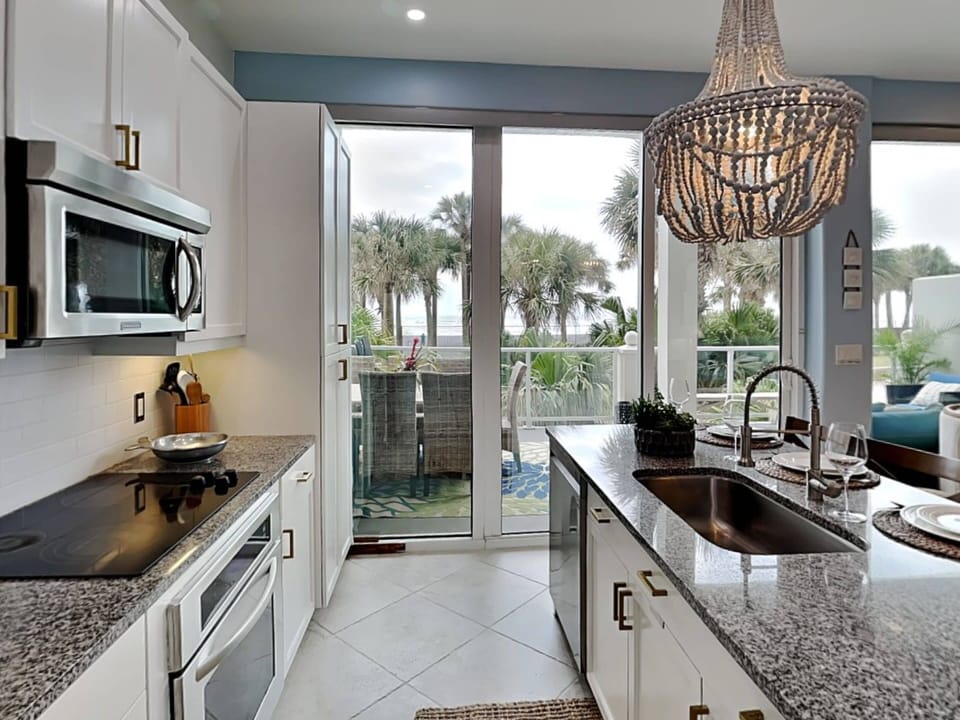 Full Kitchen