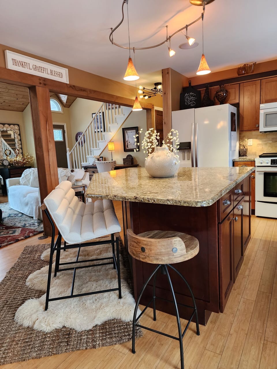 Gormet kitchen with everything that you need!
