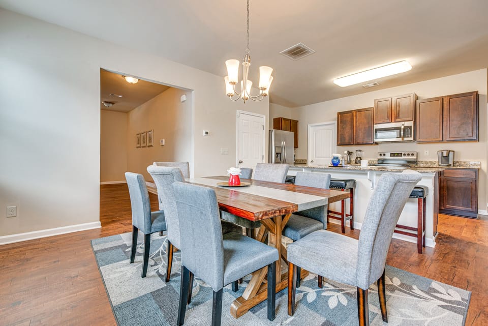 Dining Area | 1st Floor | Dishware/Flatware | Trash Bags/Paper Towels