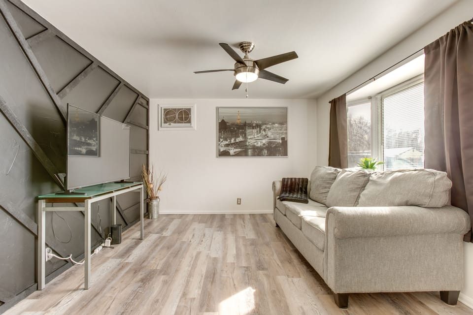 Sheridan Vacation Rental | 2BR | 1BA | 2 Steps to Enter | 936 Sq Ft