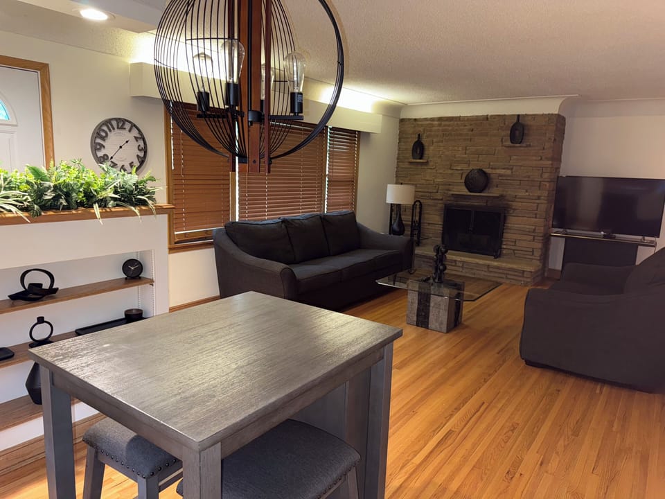 Living room & dining open area.