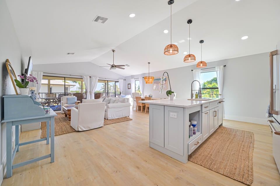 Barefoot Bonita - Fully equipped kitchen