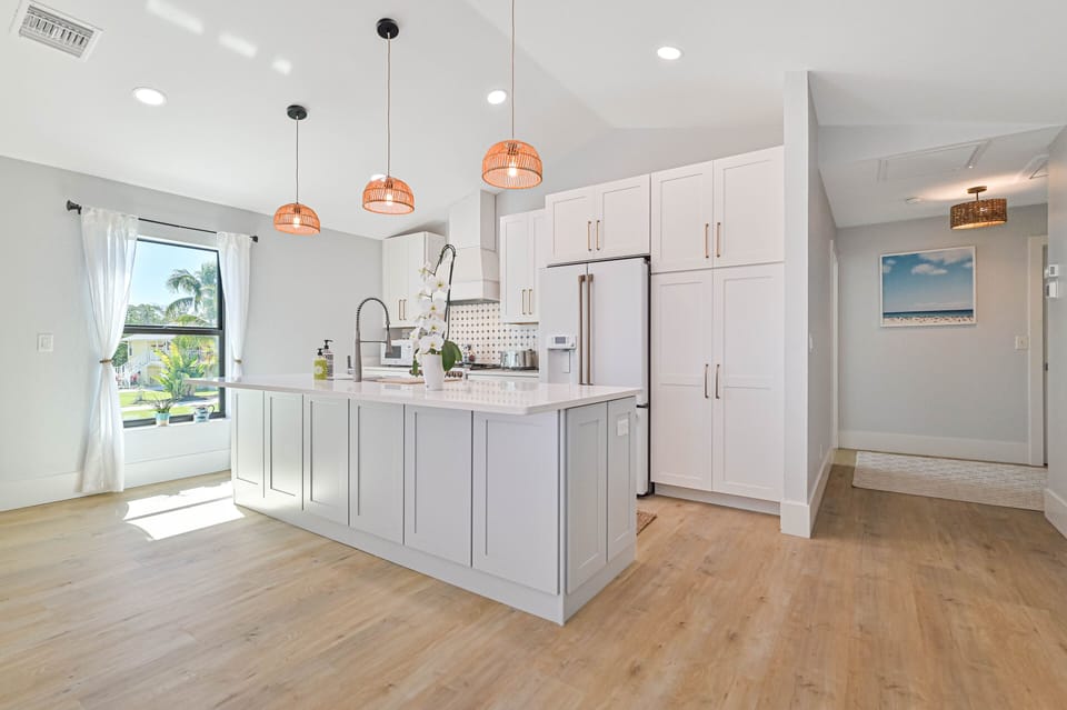 Barefoot Bonita - Fully equipped kitchen