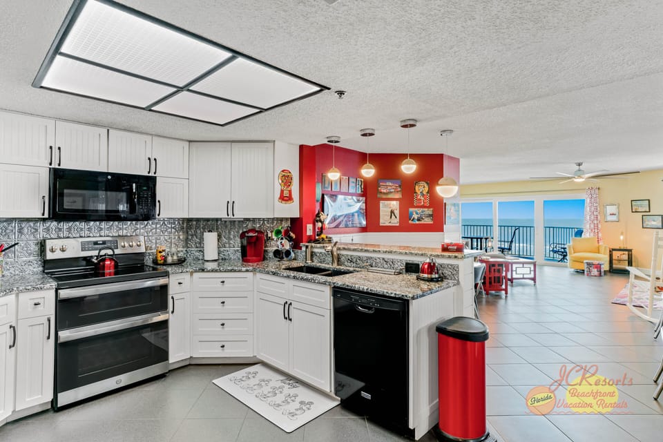 Beach Palms 409 kitche