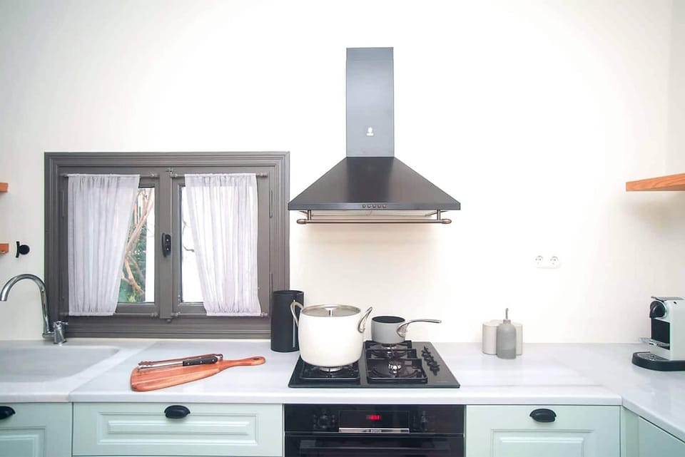 Modern amenities in the main kitchen 