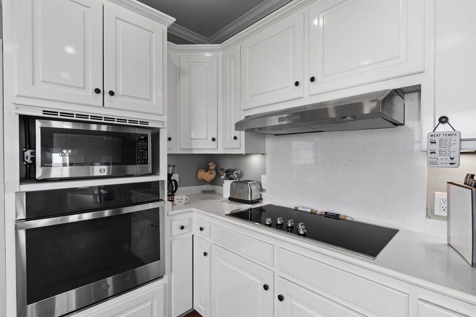 Serenity by the Sea Appliances