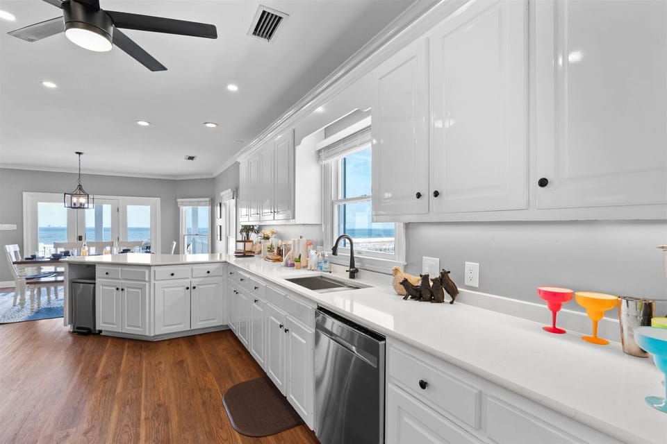 Serenity by the Sea Fully Equipped Kitchen