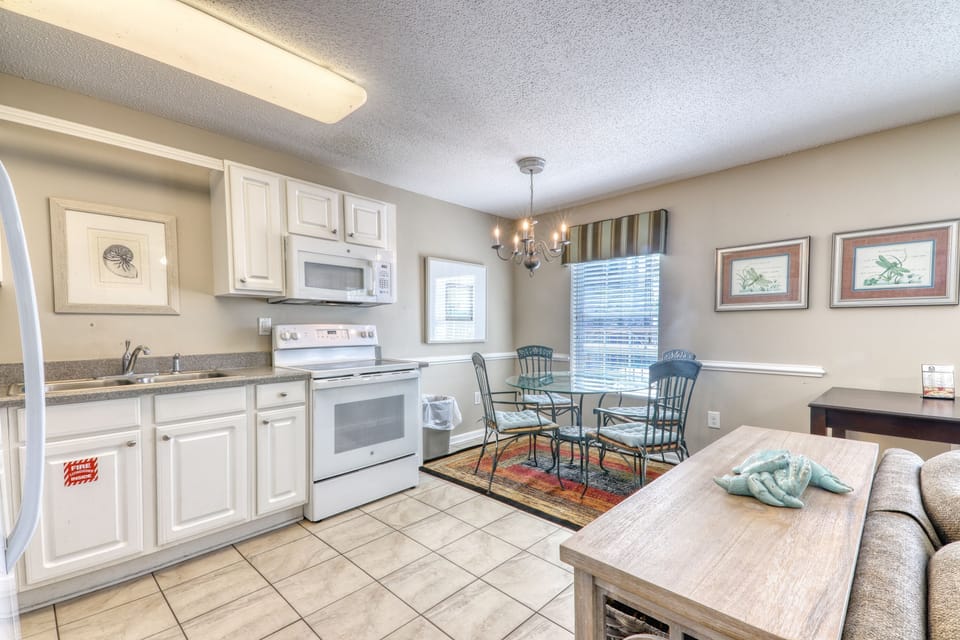 A fully stocked kitchen makes meal preparation a breeze.
