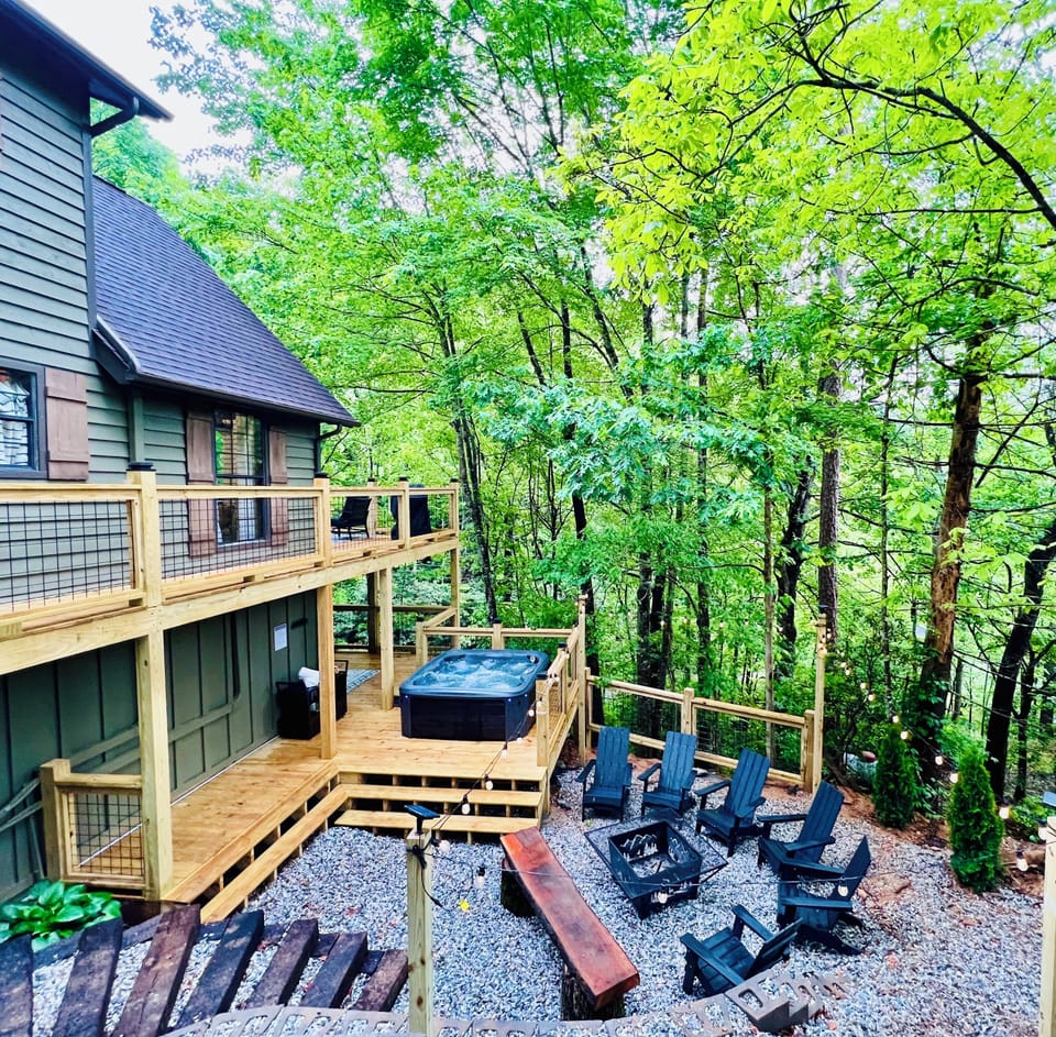 Outdoor Mountain Paradise!