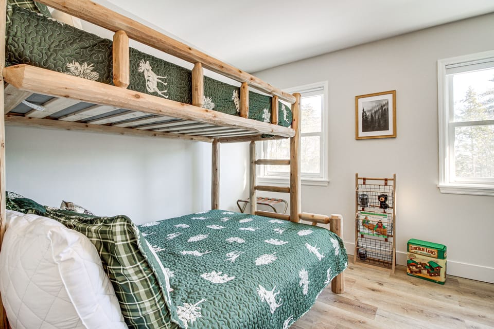 Bedroom 4 | Twin/Queen Bunk Bed | Full Futon | 2nd Floor