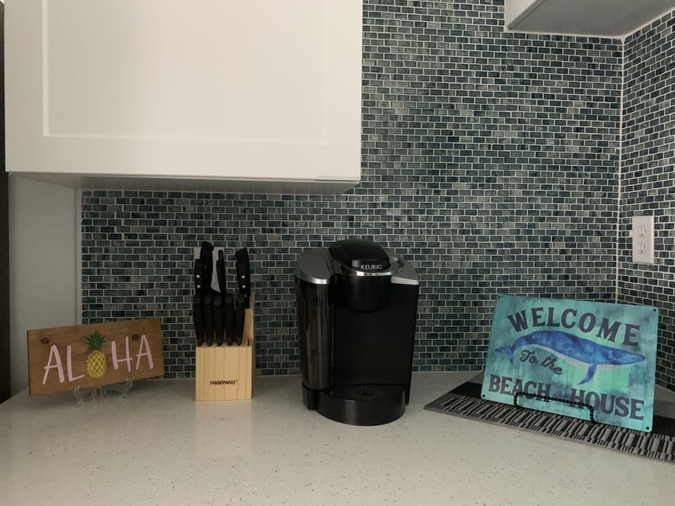 Kitchen Accessories/Quart Countertop