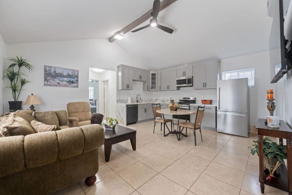 🍽️ Stylish kitchen designed for easy cooking, dining, and gathering.