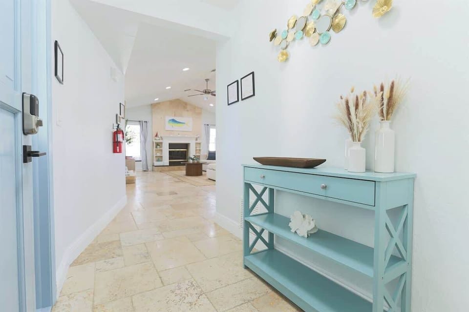 Welcome! This is where you get into Snook Haven, our vacation rental home in Largo, Florida. 