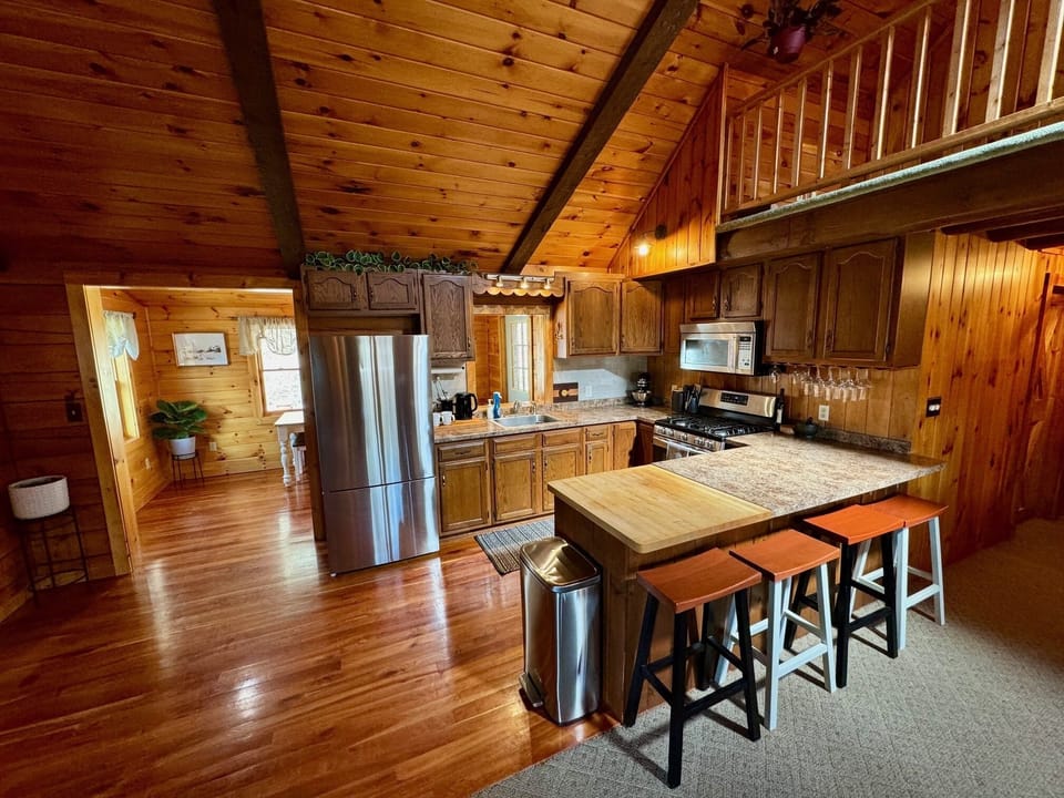 Great kitchen including gas range